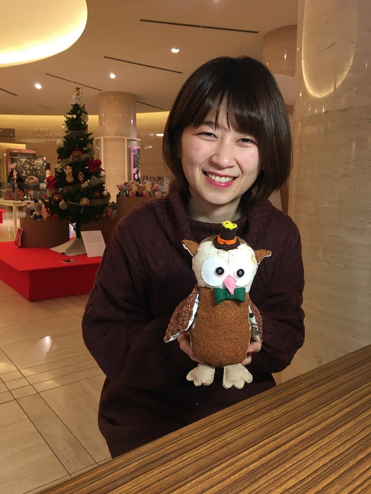 フェリシモ「福を呼ぶフクロウくん」とクリスマス展示は、あす12/26(木）まで開催中です